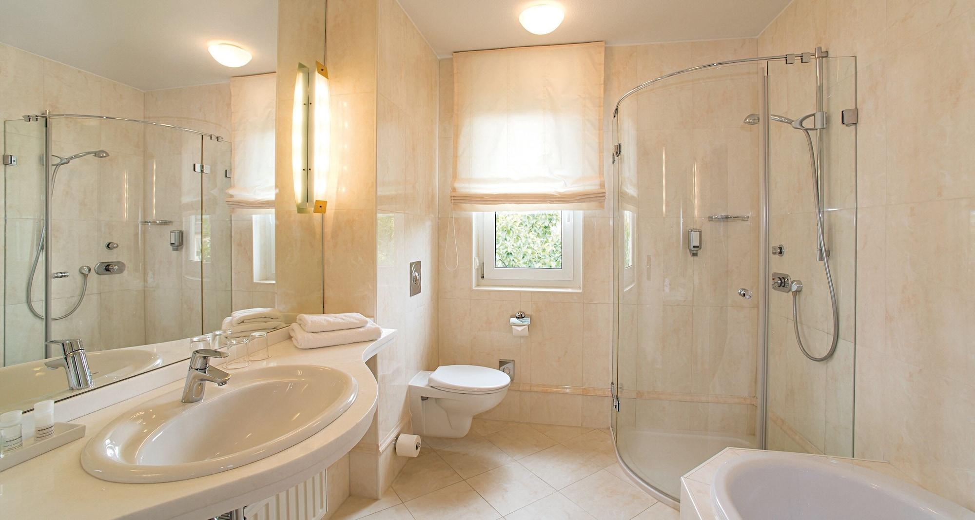 Victor'S Residenz-Hotel Erfurt Ngoại thất bức ảnh