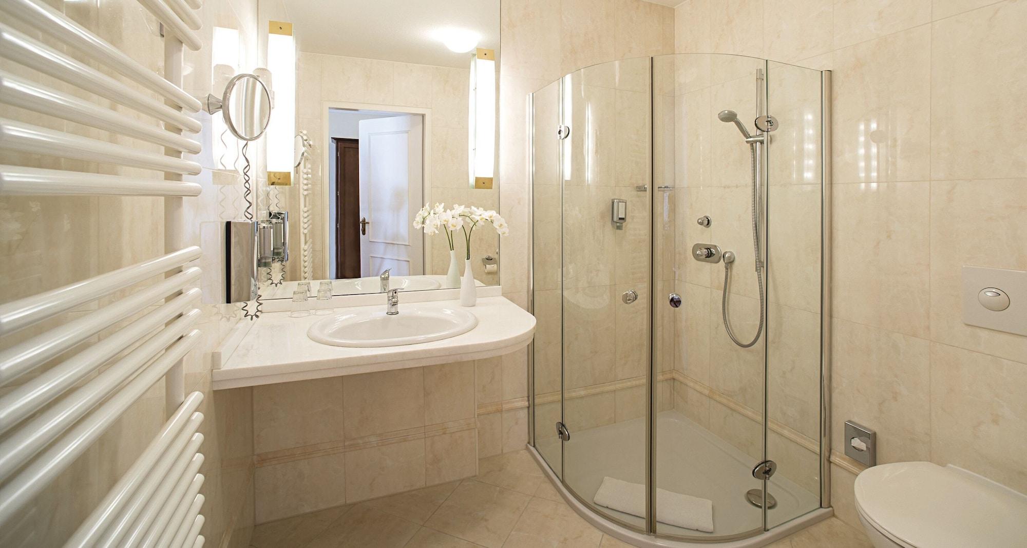 Victor'S Residenz-Hotel Erfurt Ngoại thất bức ảnh