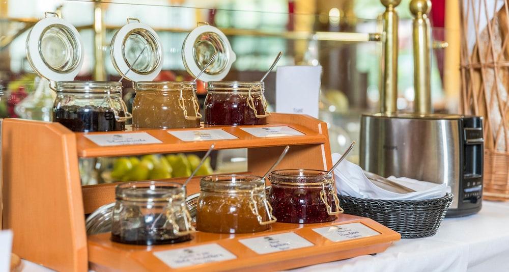 Victor'S Residenz-Hotel Erfurt Ngoại thất bức ảnh